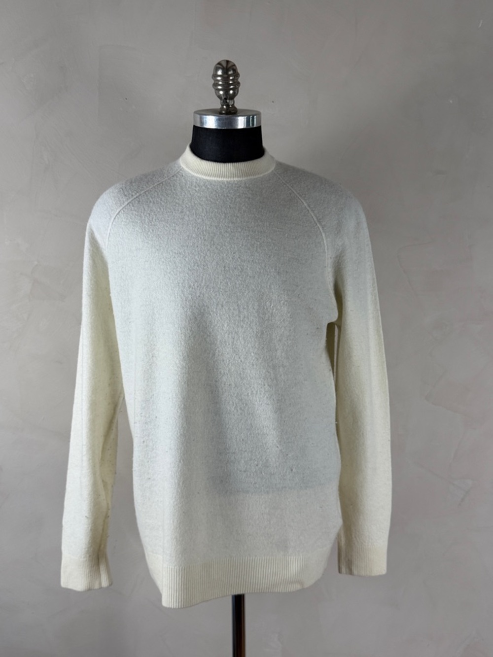 Banana Republic BR Sport Wool Blend Ivory Raglan Crewneck Sweater L